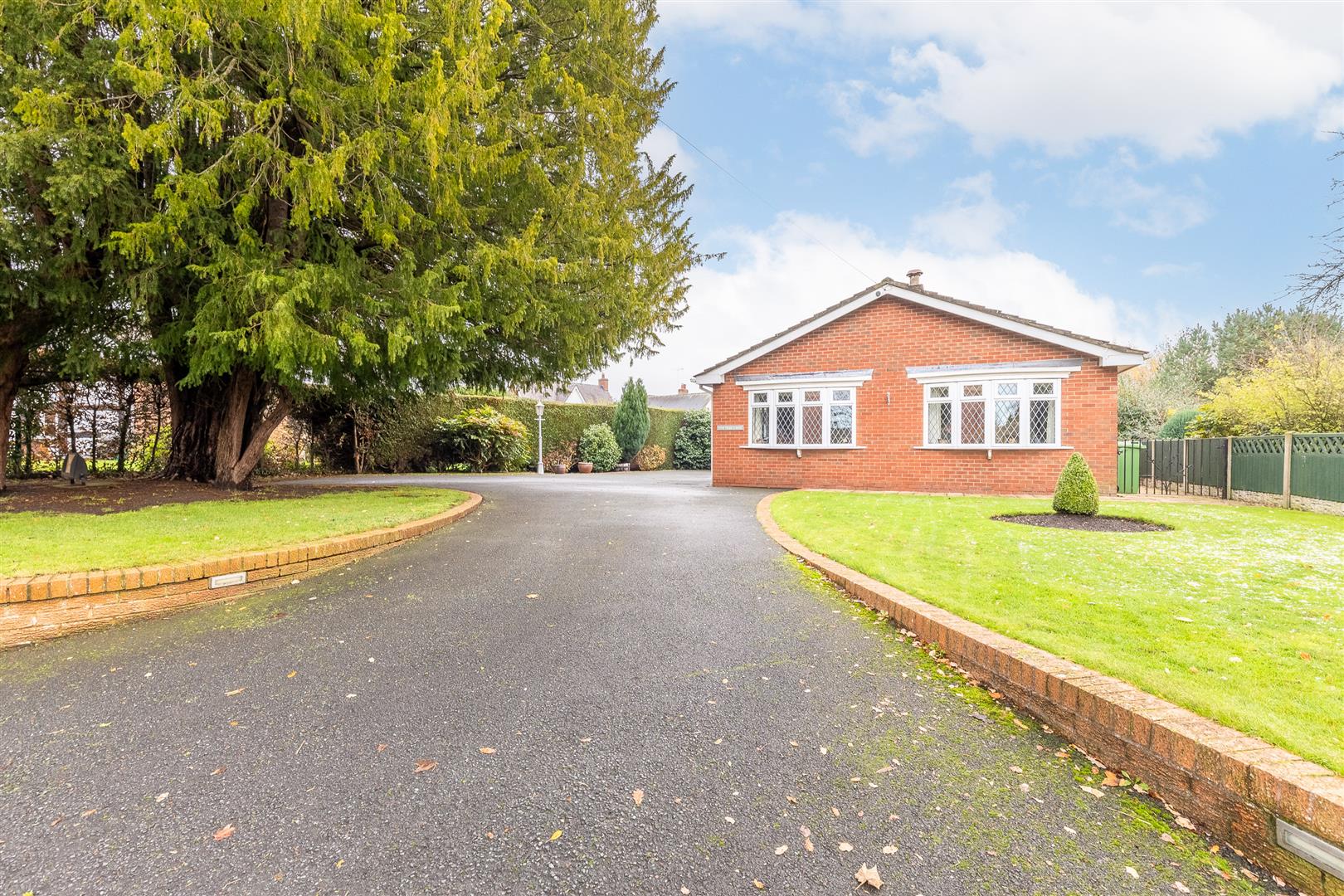 Yew Tree Lodge, New Road, Wrenbury, Nantwich